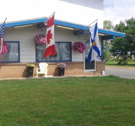 Berry'S Motel Truro Exterior photo